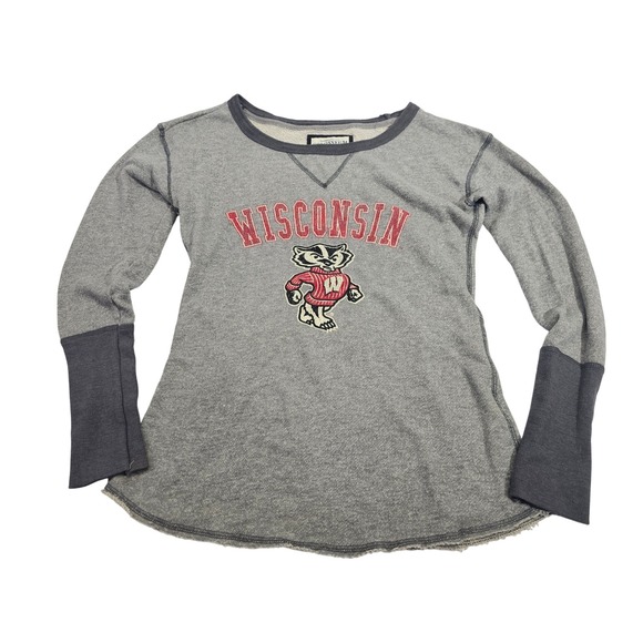 Colosseum Tops - Colosseum Sweatshirt Womens S Grey Solid Wisconsin Badgers Raw Hem Contrast Cuff